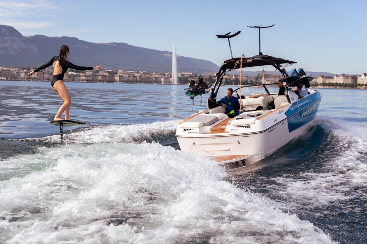 wakefoil Genève lac Léman Karin Buchet moniteur
